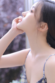 迈开腿吃草莓方法